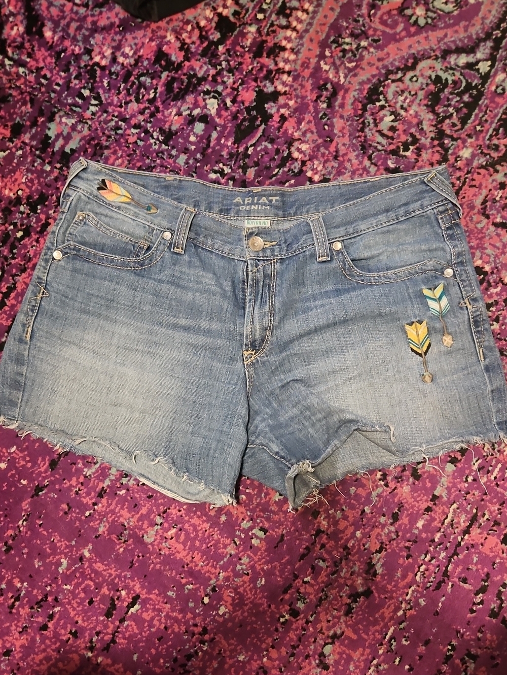 Ariat 33R Denim Shorts with Colorful Arrow Embroidery
